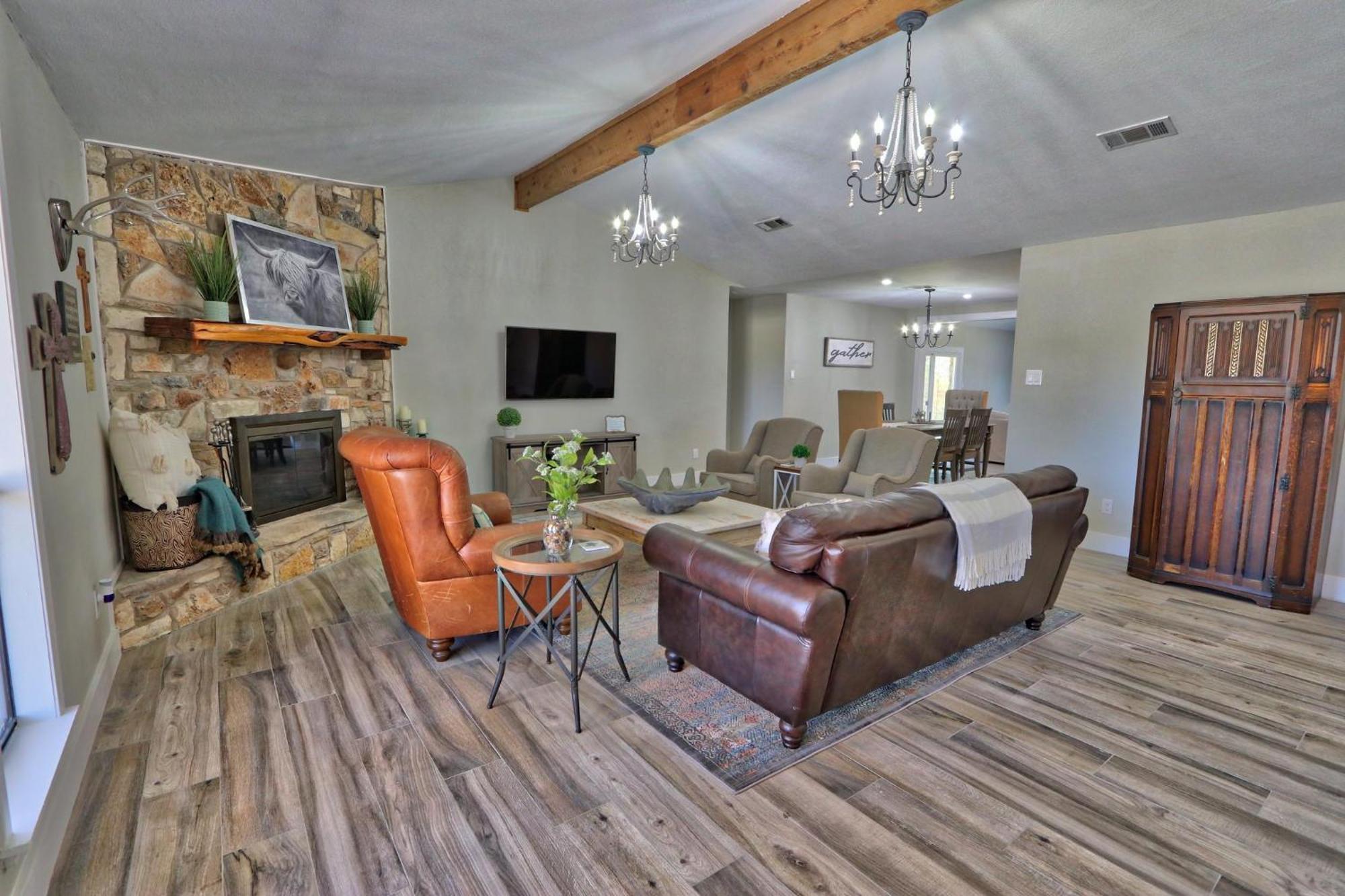 Pancho And Lefty'S - Place Wimberley Exterior foto